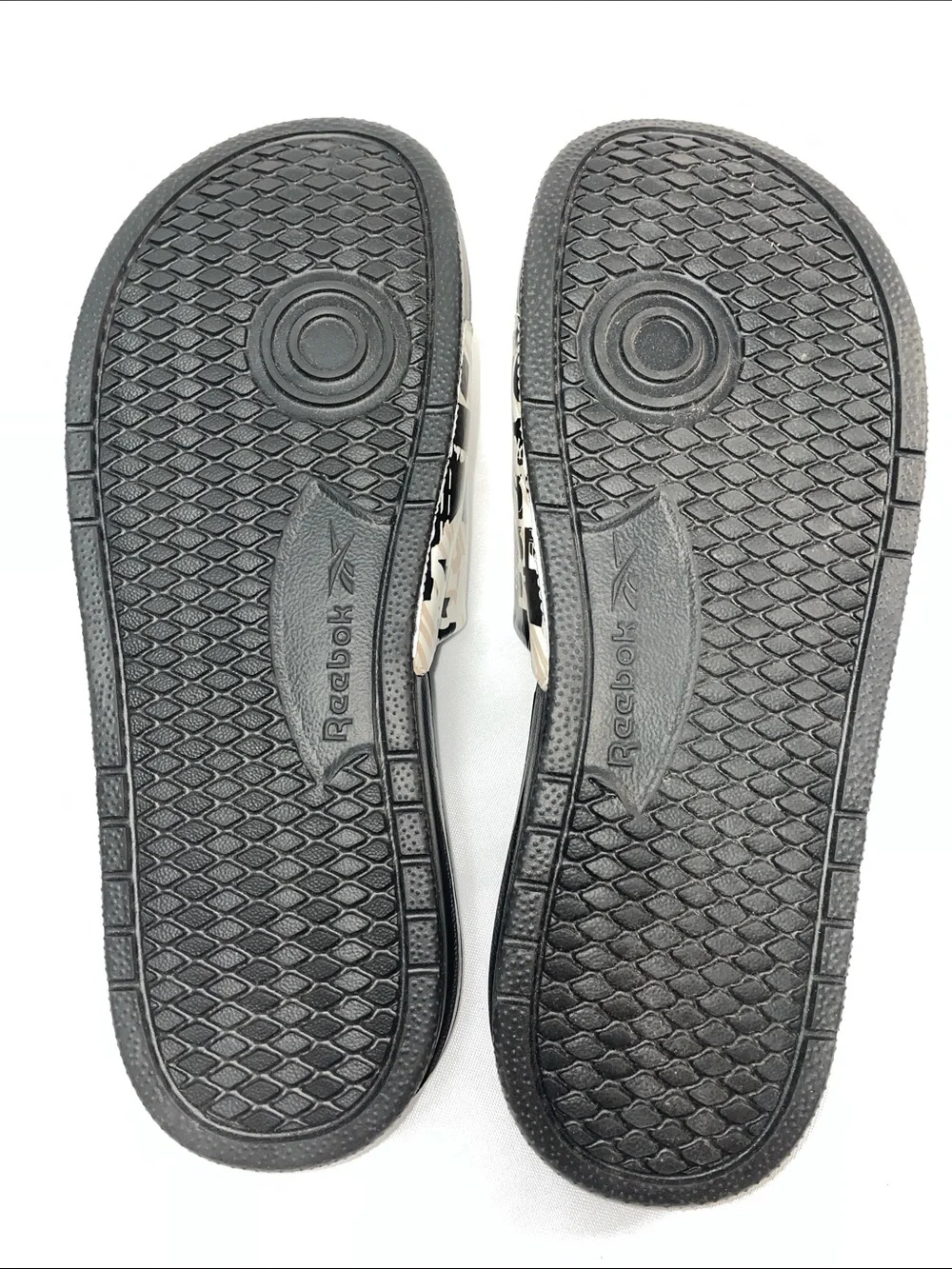 Reebok slides sz